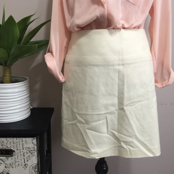 Banana Republic wool skirt - Picture 2 of 6